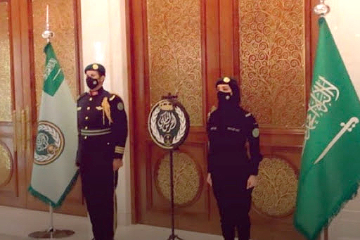 تصویر سرباز زن عضو گاردسلطنتی سعودی